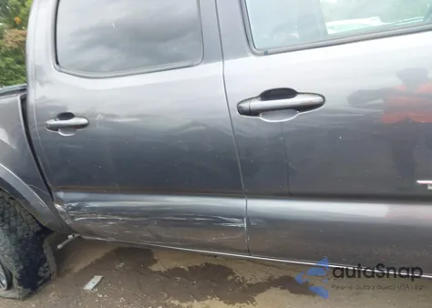 2017 Toyota Tacoma Trd Sport из США, поврежденный, VIN 5TFCZ5AN4HX070954